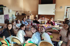 4c-w-pelnym-skladzie
