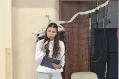 Swoj-program-wyborczy-przedstawia-Laura-z-8a