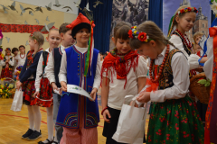 Laureaci-konkursu-plastycznego-dla-klas-pierwszych