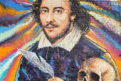 6.-Londynski-klimaty-mural-z-Szekspirem